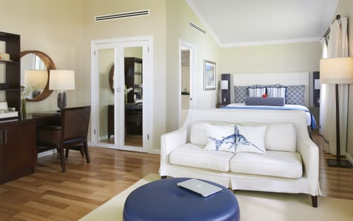 Beachfront Cottage King